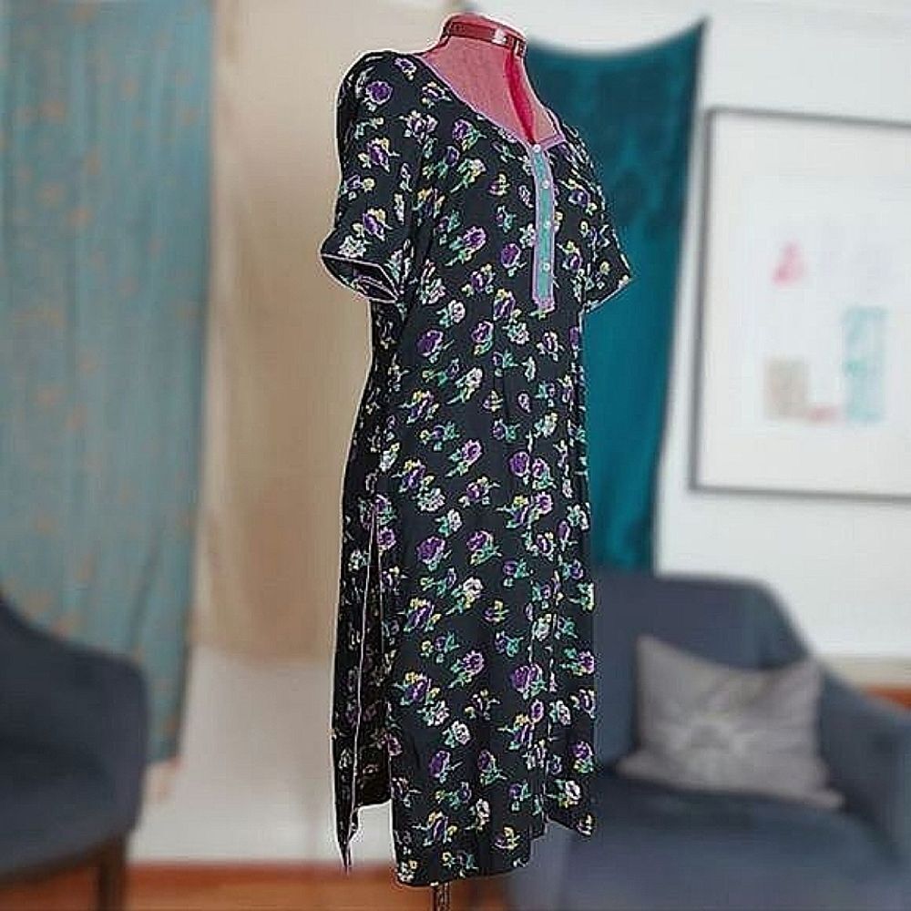 Vtg high double side slit purple on black floral print tunic dress